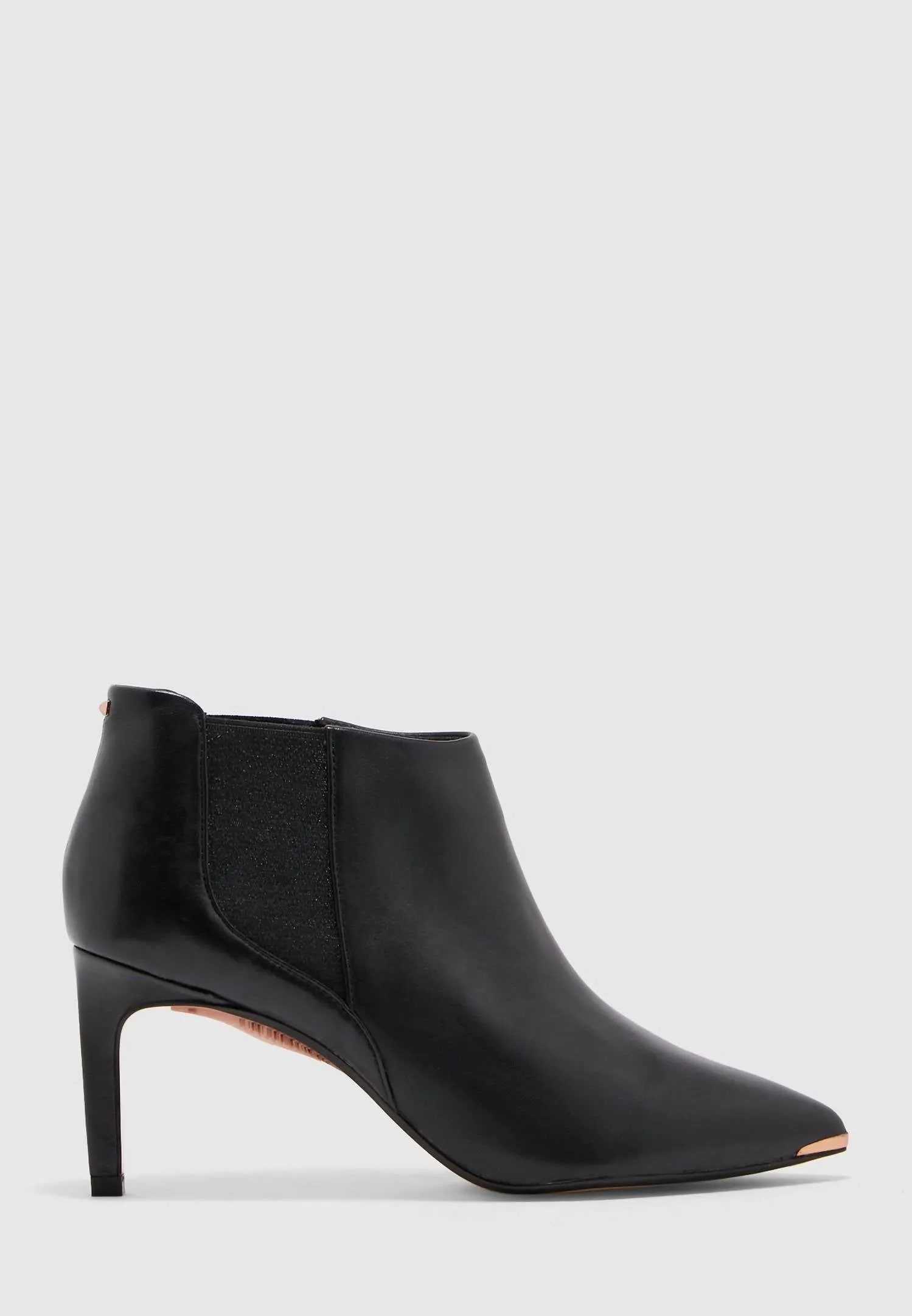 Beriinl Ankle Boot In Black