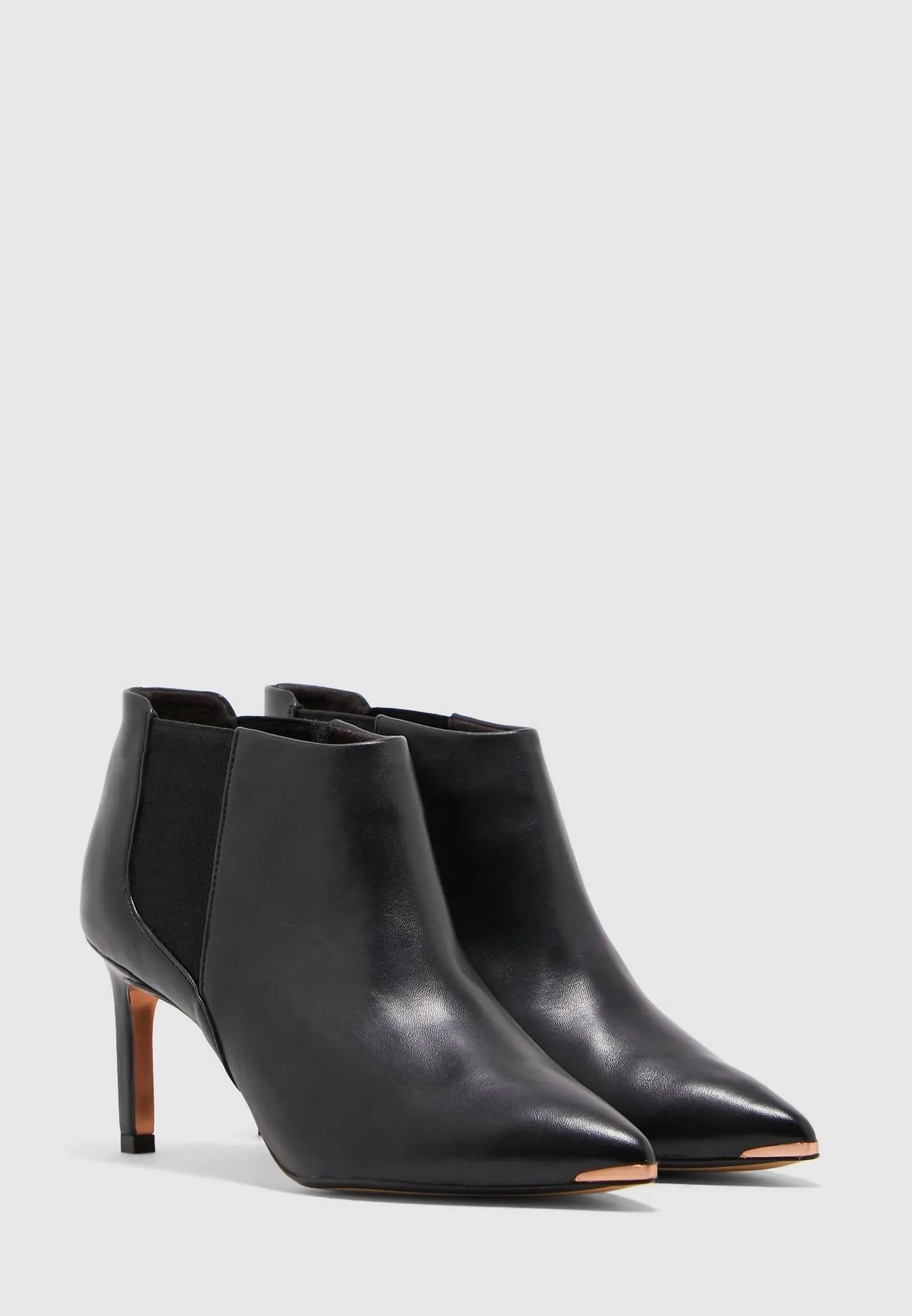 Beriinl Ankle Boot In Black