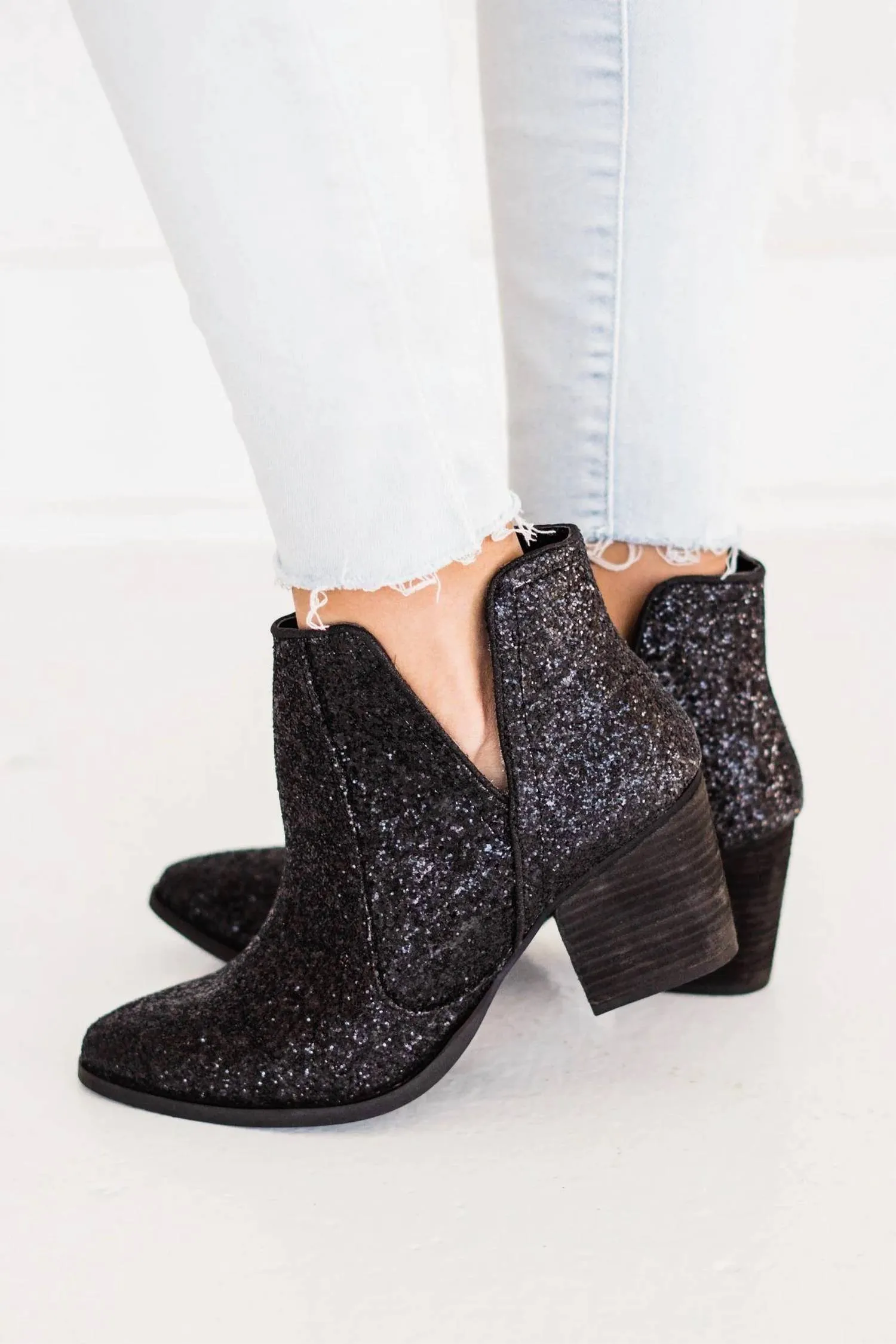 Fiera Ankle Boots In Black