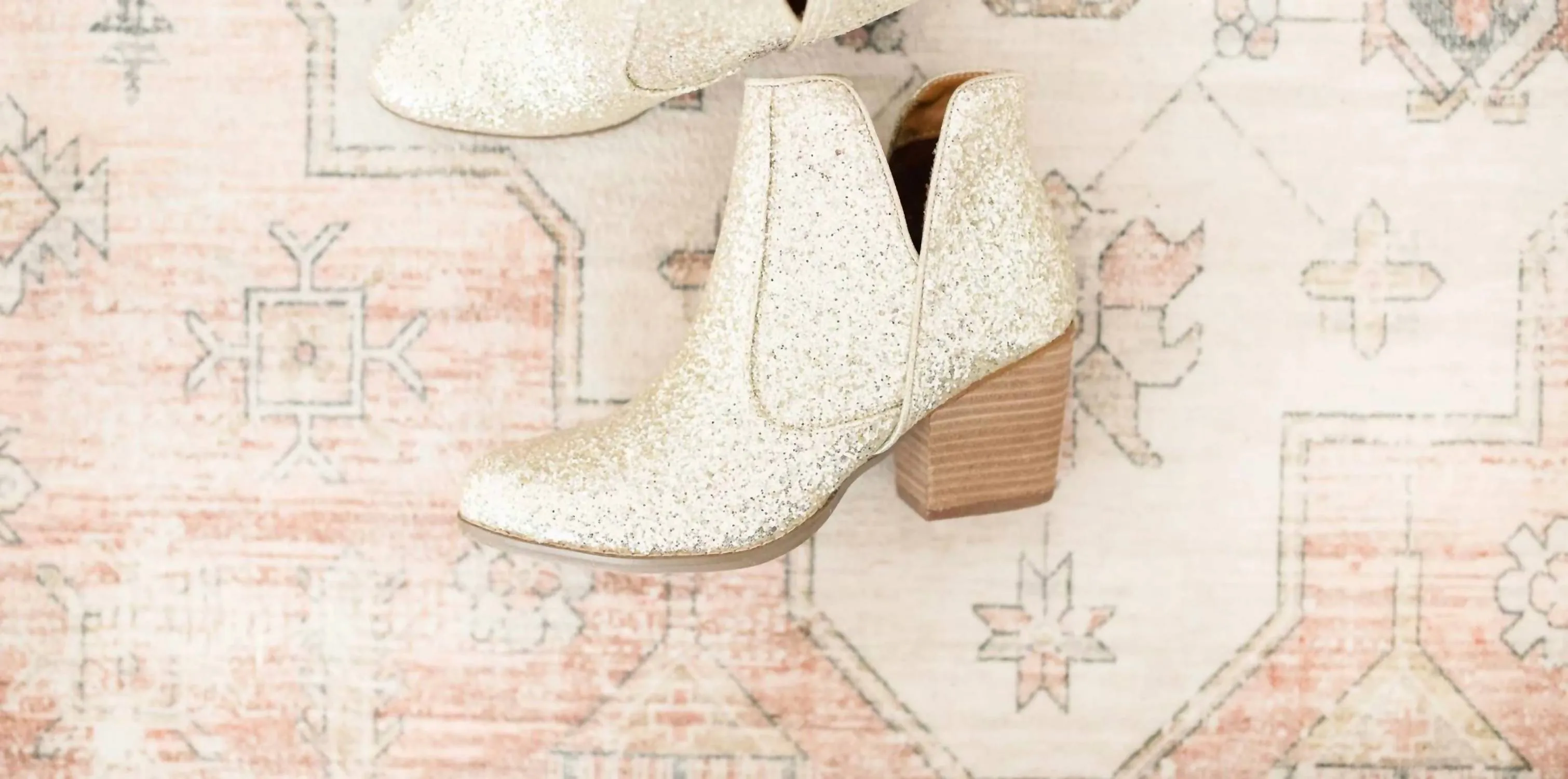 Fiera Ankle Boots In Gold