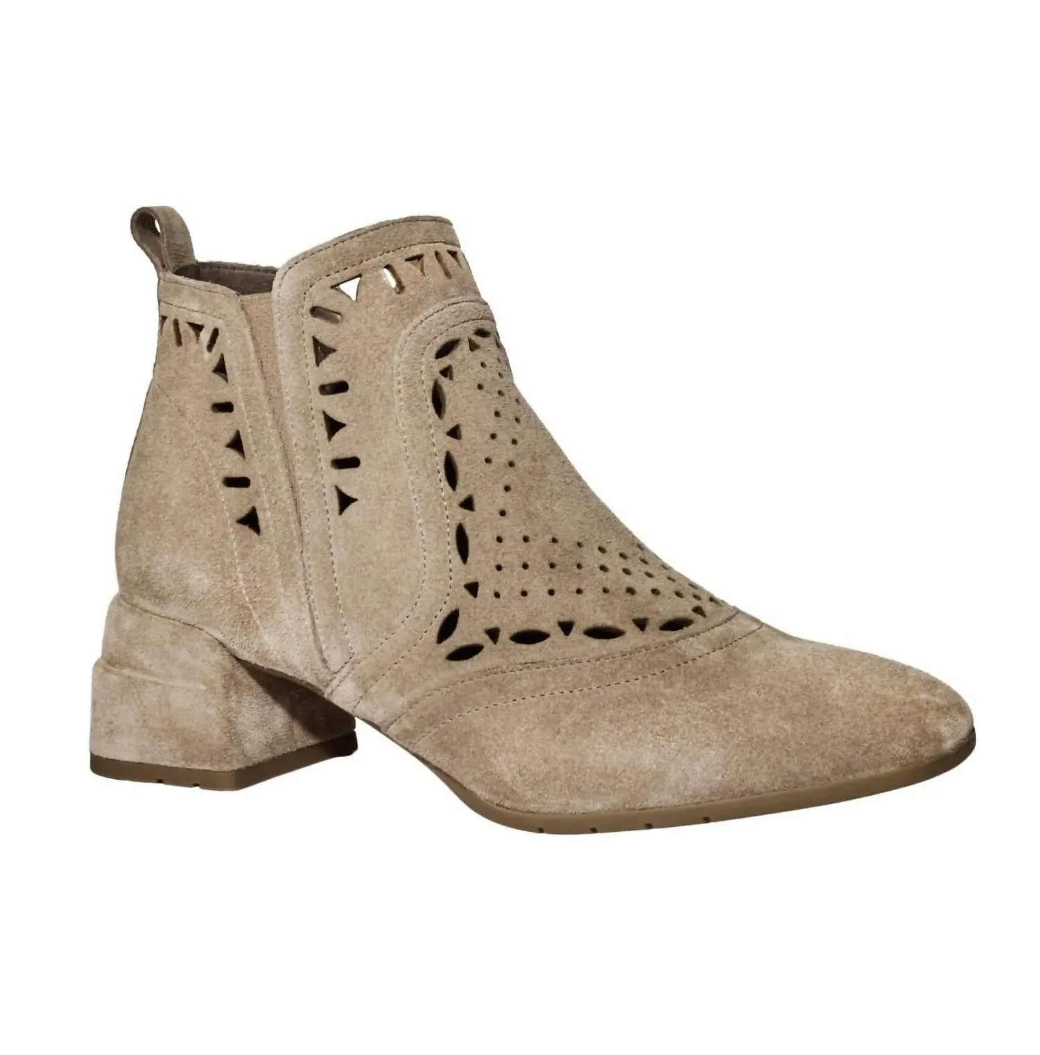 Kandra Boots In Taupe
