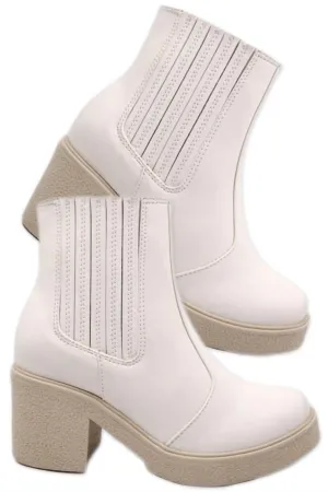 Kiki 3 Boots In Beige