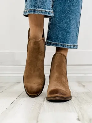 Pierre Dumas Jasper Bootie In Taupe