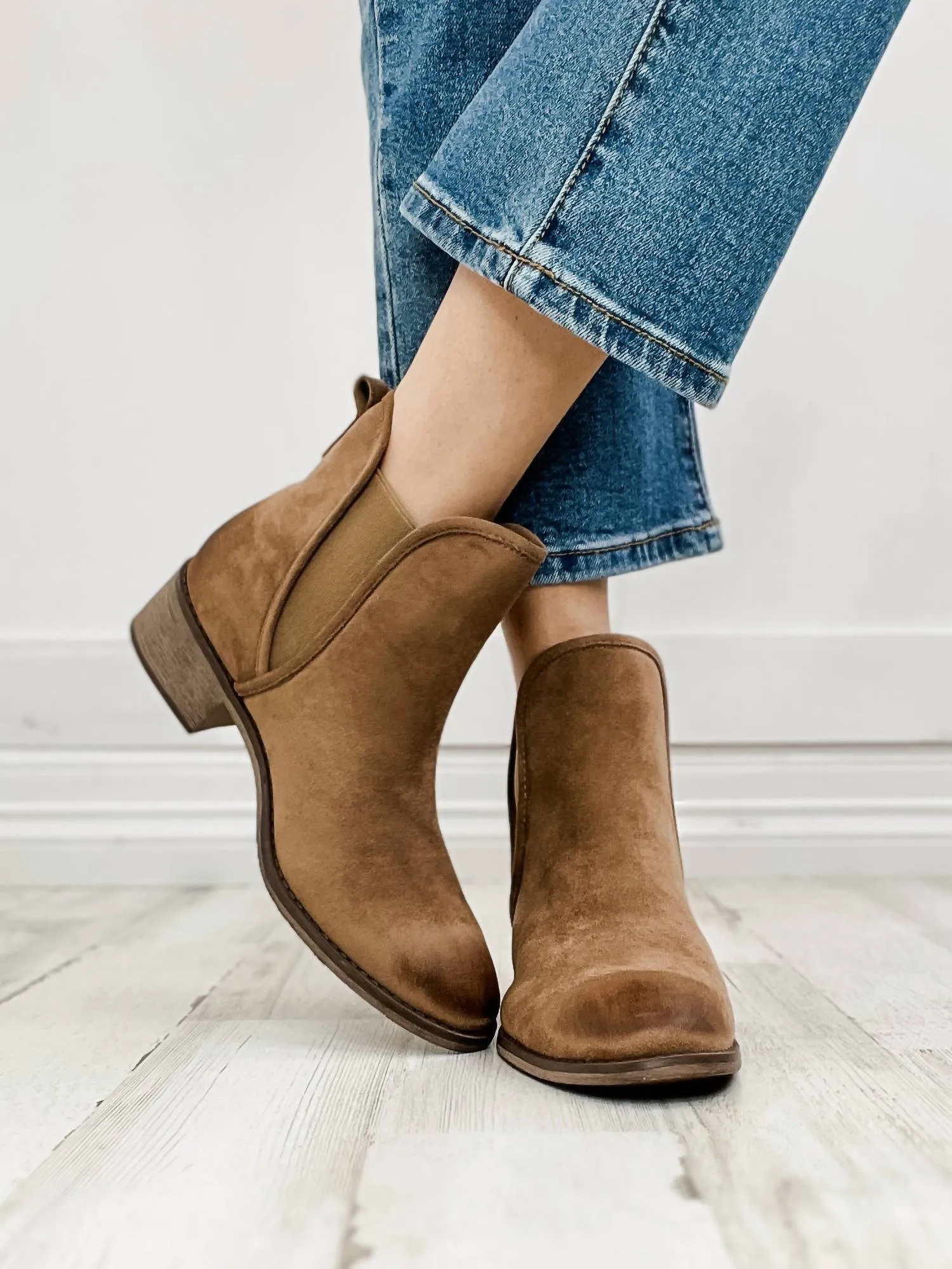 Pierre Dumas Jasper Bootie In Taupe