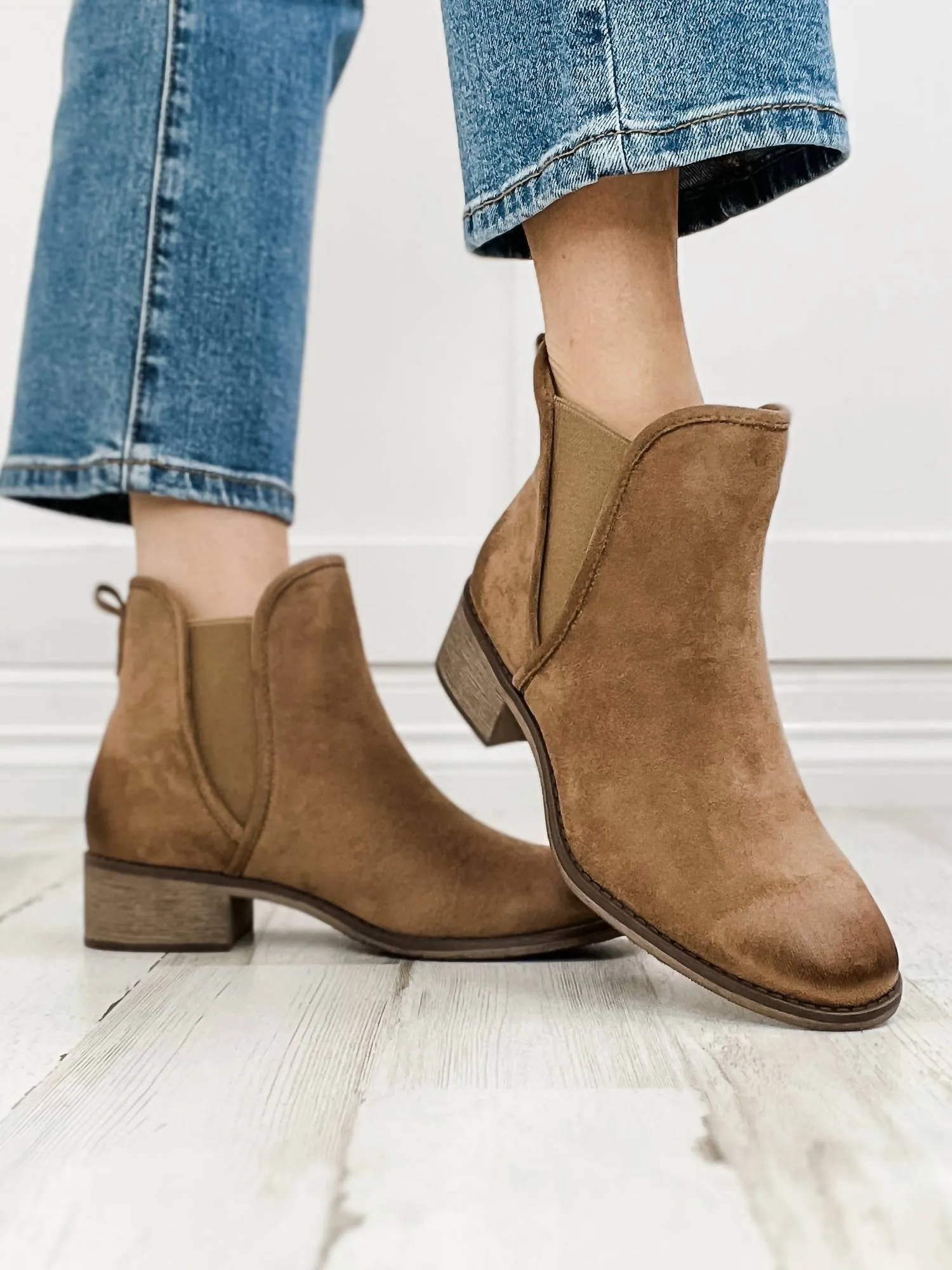 Pierre Dumas Jasper Bootie In Taupe
