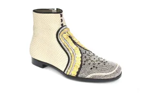 Queen Neva Boot In White