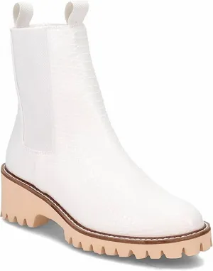 Women Chase Bootie In White