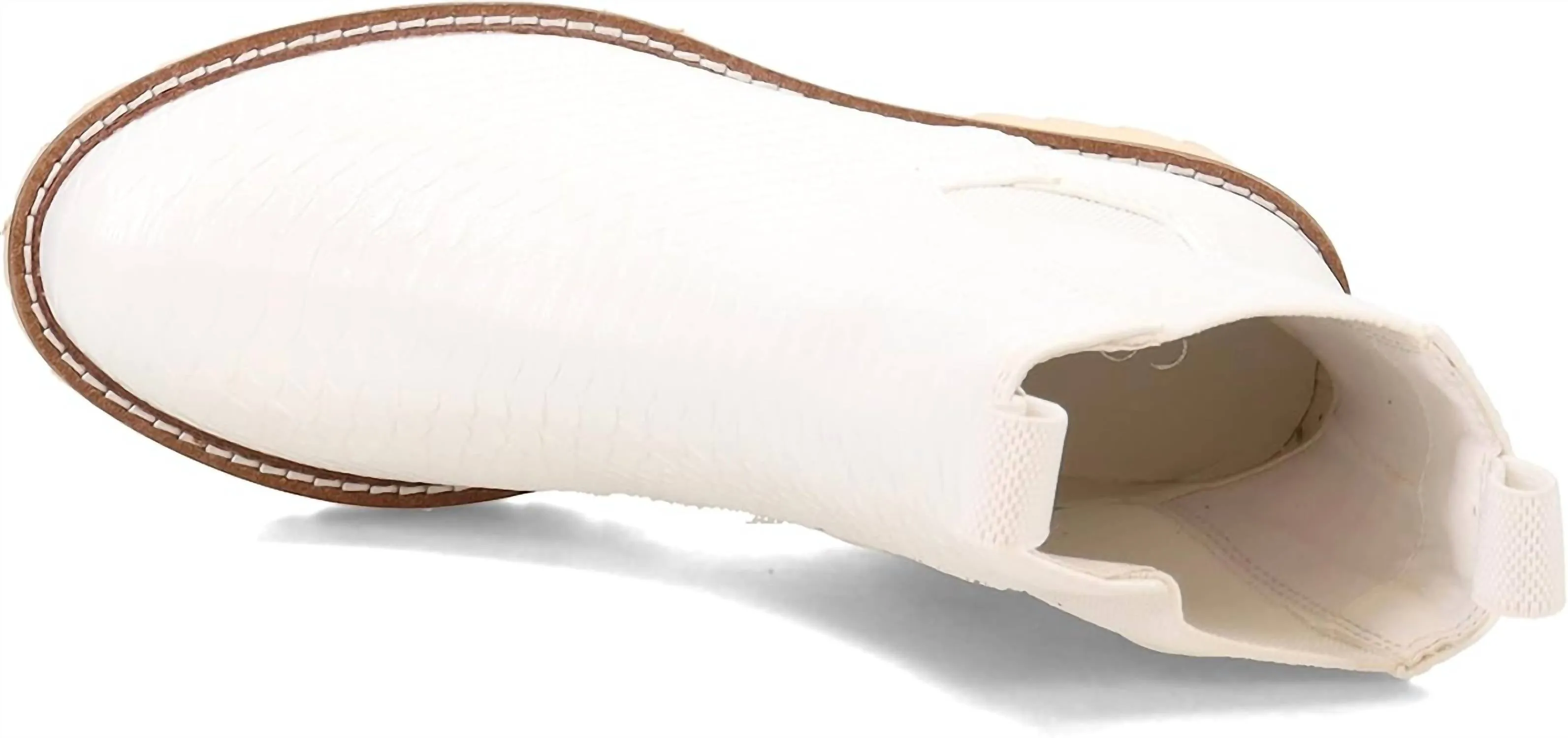 Women Chase Bootie In White
