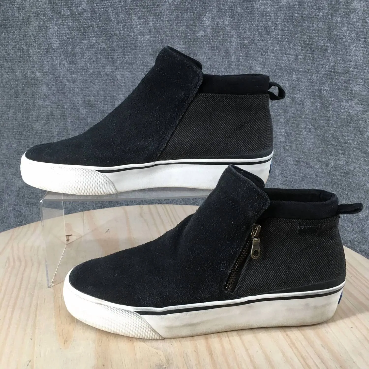 Women Cooper Ankle Booties In Black