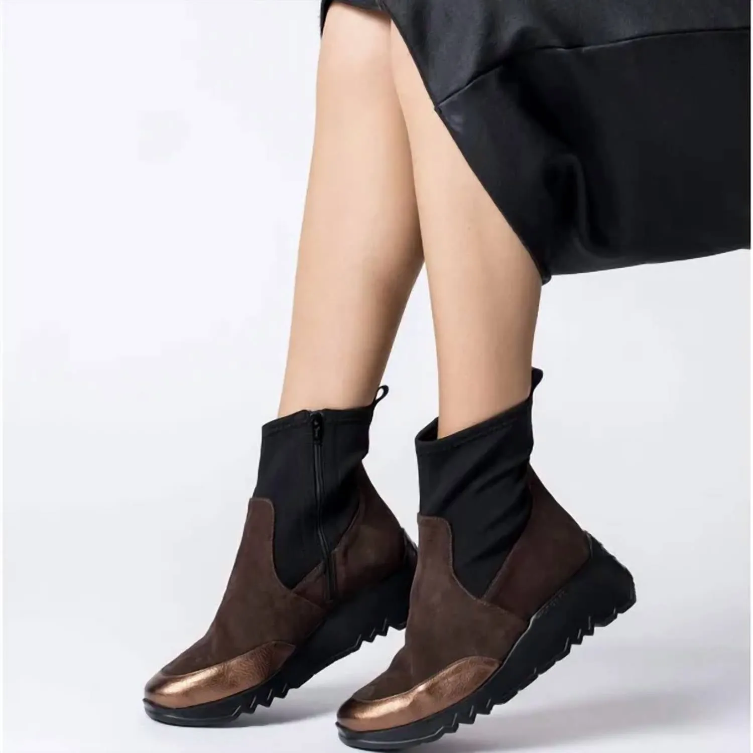 Women Singapur Ankle Boots In Brown/gold/black