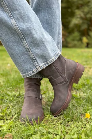 Women's Amberlynn Boot In Carbon Grey