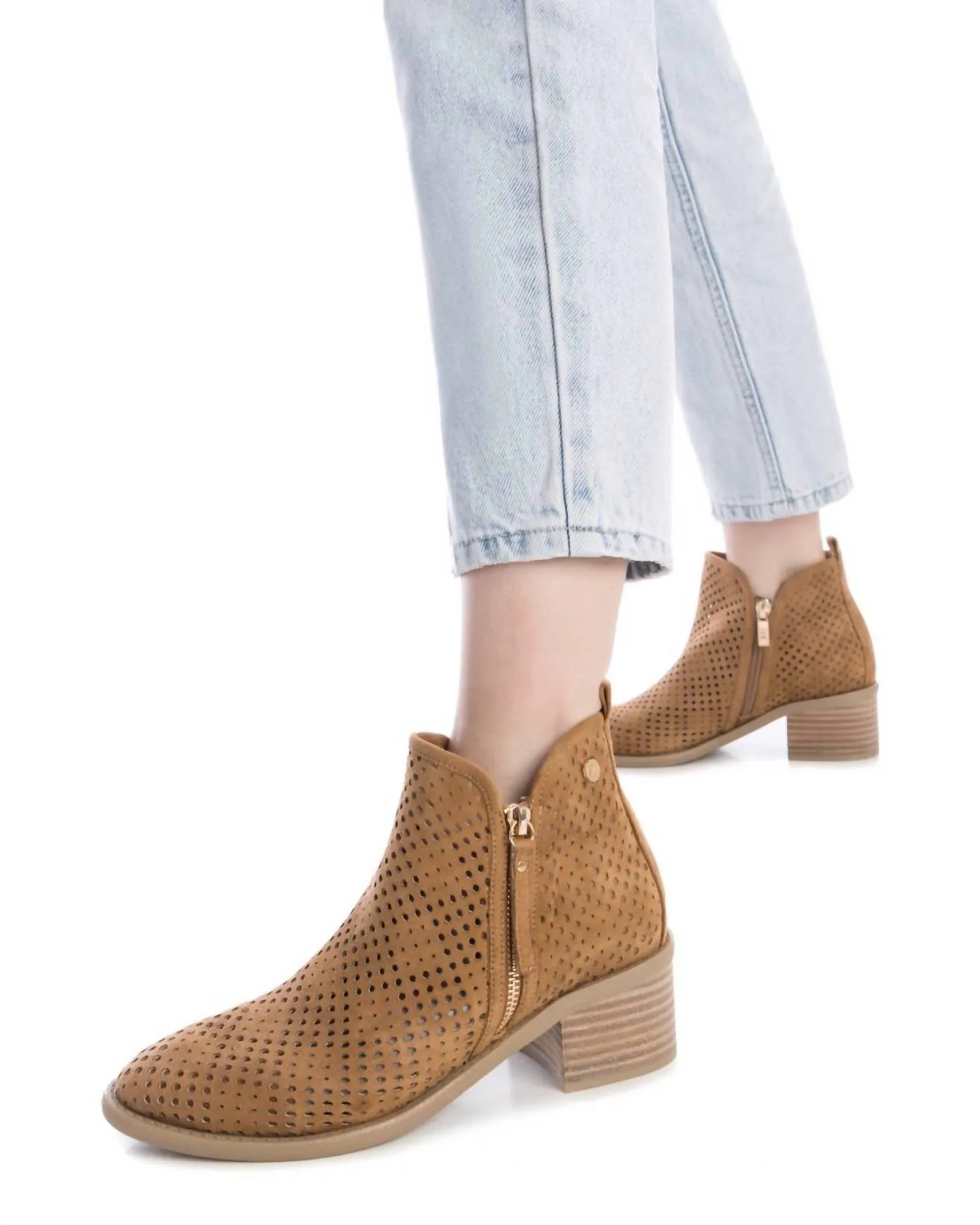 Women's Ankle Booties In Camel