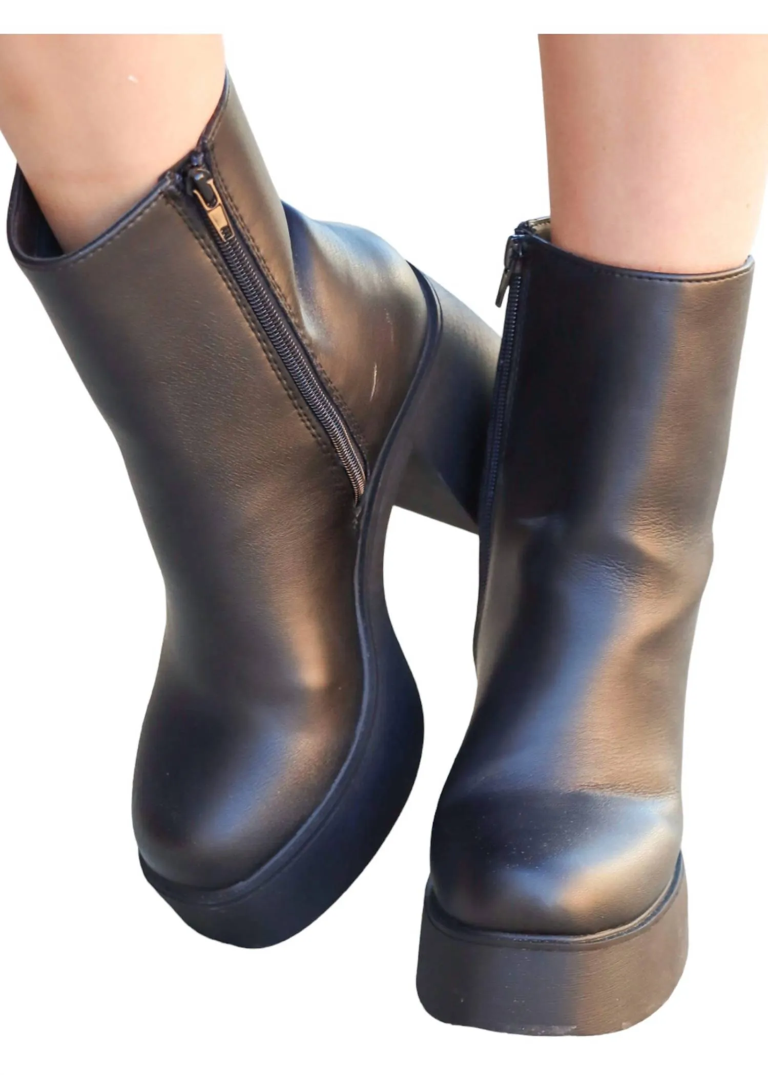 Women's Ankle Boots In Black
