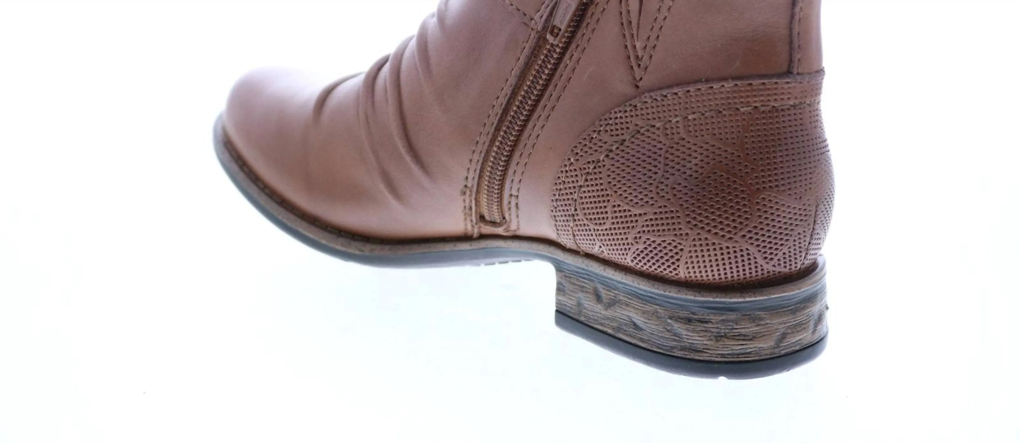Women's Avani Buckeye Ankle Bootie In Almond