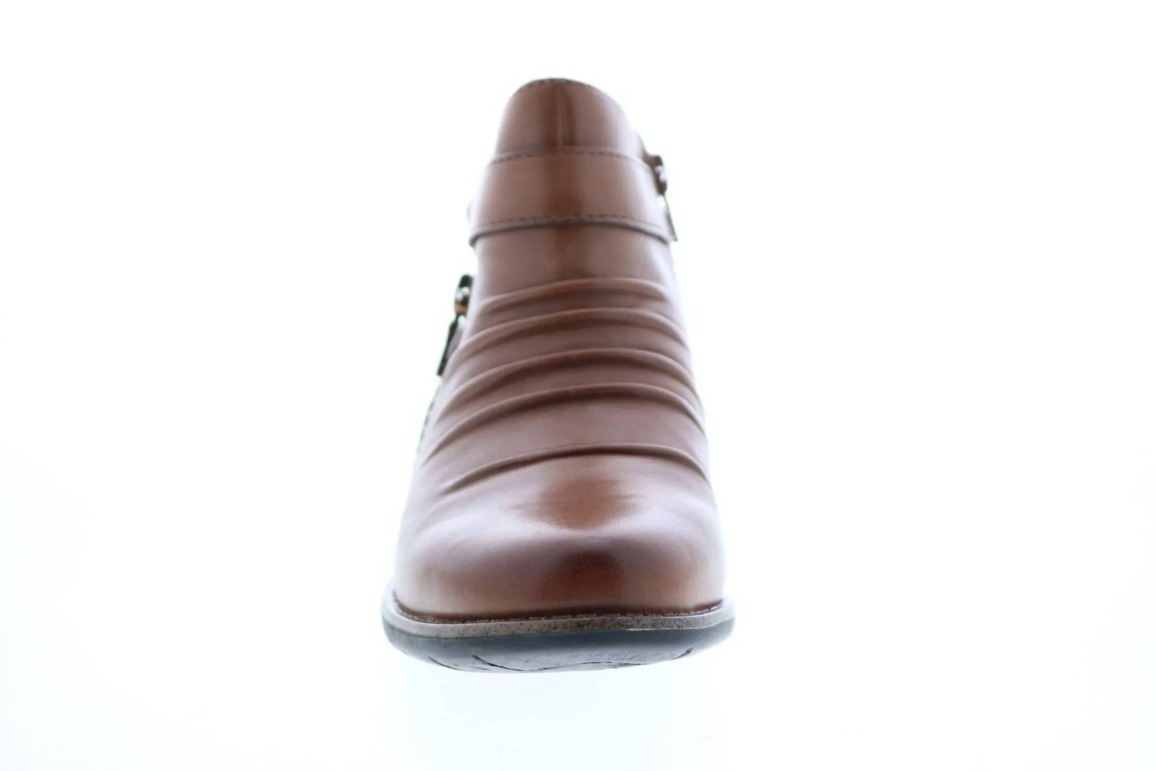 Women's Avani Buckeye Ankle Bootie In Almond