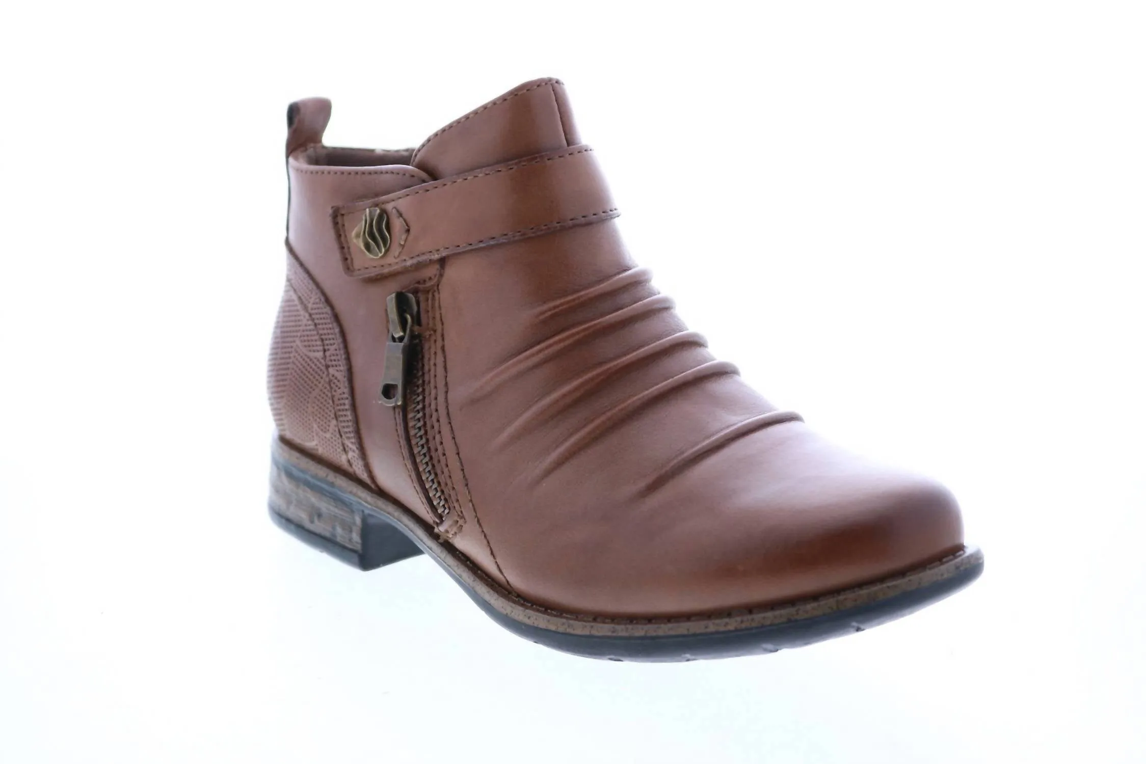 Women's Avani Buckeye Ankle Bootie In Almond