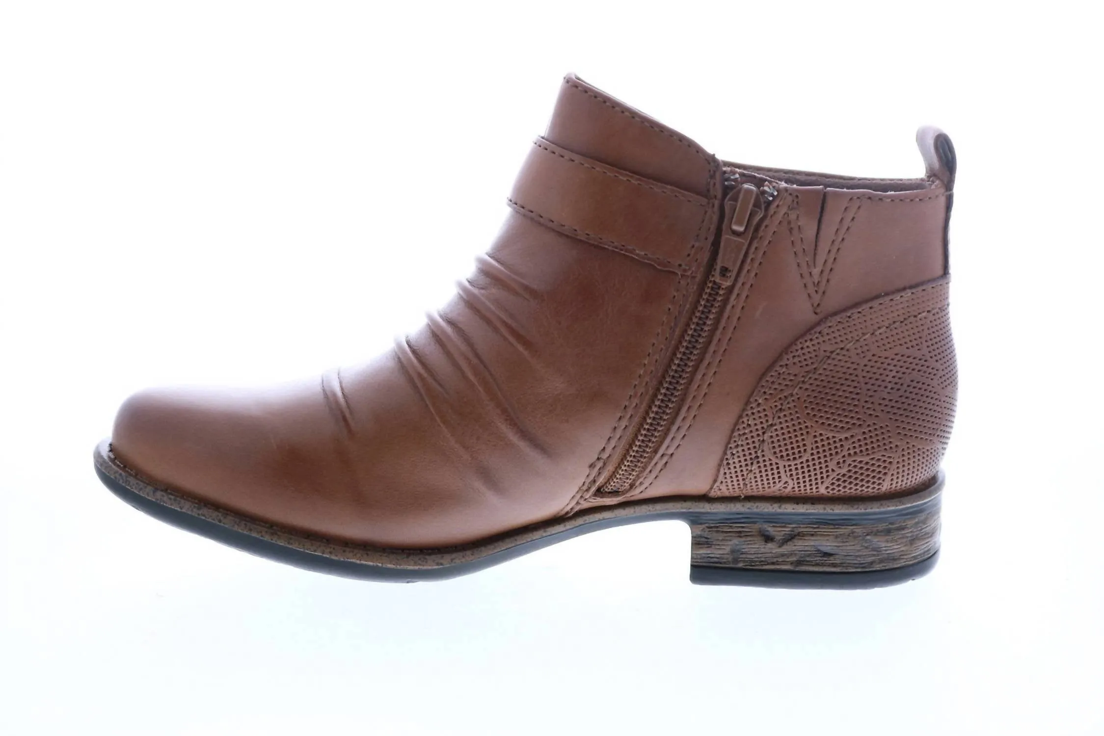 Women's Avani Buckeye Ankle Bootie In Almond