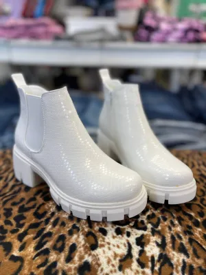Women's Camden Classic Bootie In White
