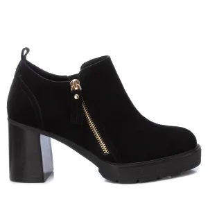 Women's Carmela Collection Booties In Black