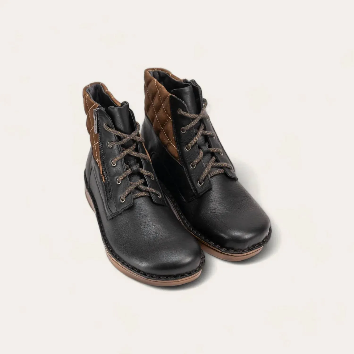 Women's Castera Ankle Boot In Soft Black/ Antique Brown