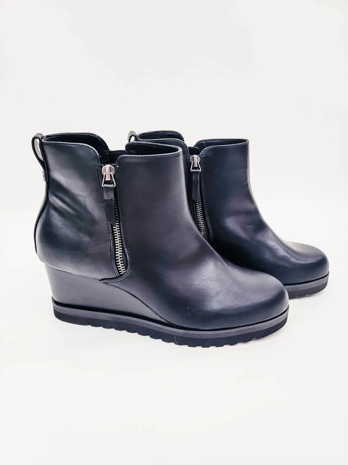 Women's Chandy Wedge Boot In Black