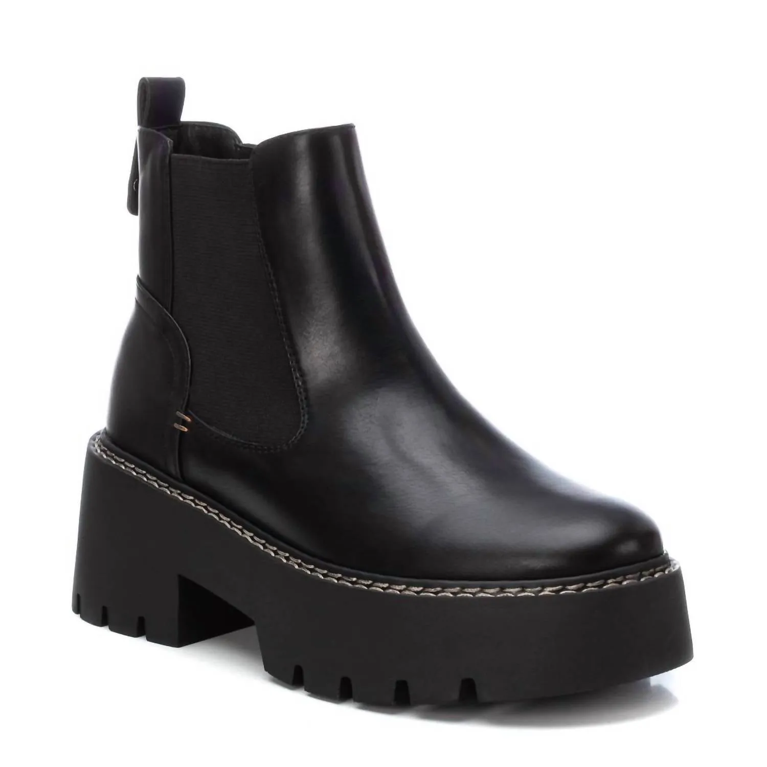 Women's Chelsea Booties In Black