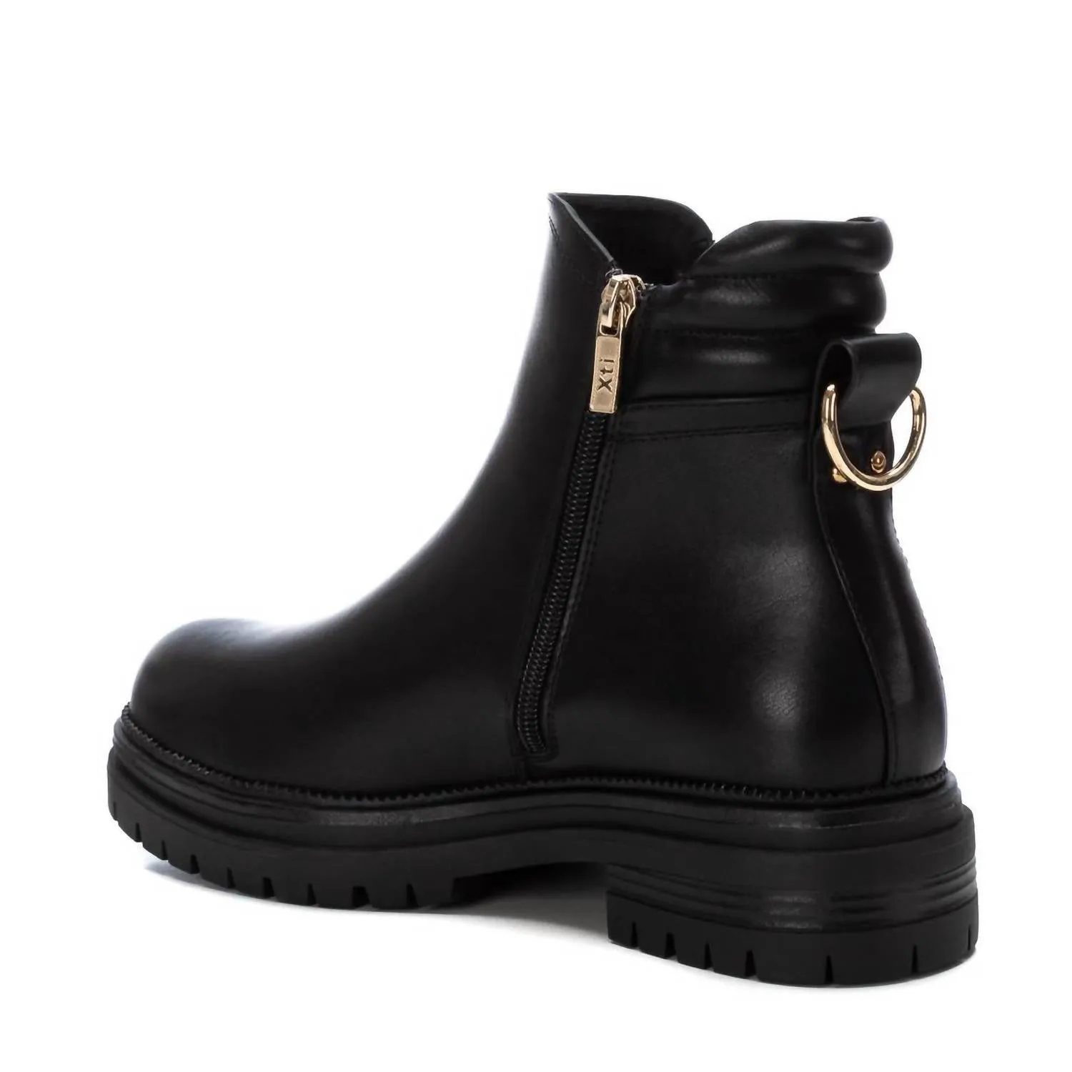 Women's Chelsea Booties In Black