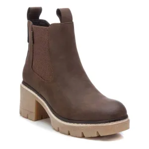 Women's Chelsea Booties In Taupe