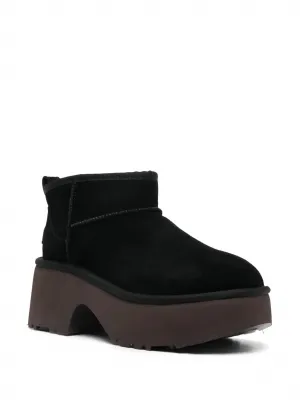 Women's Classic Ultra Mini New Heights Boot In Black