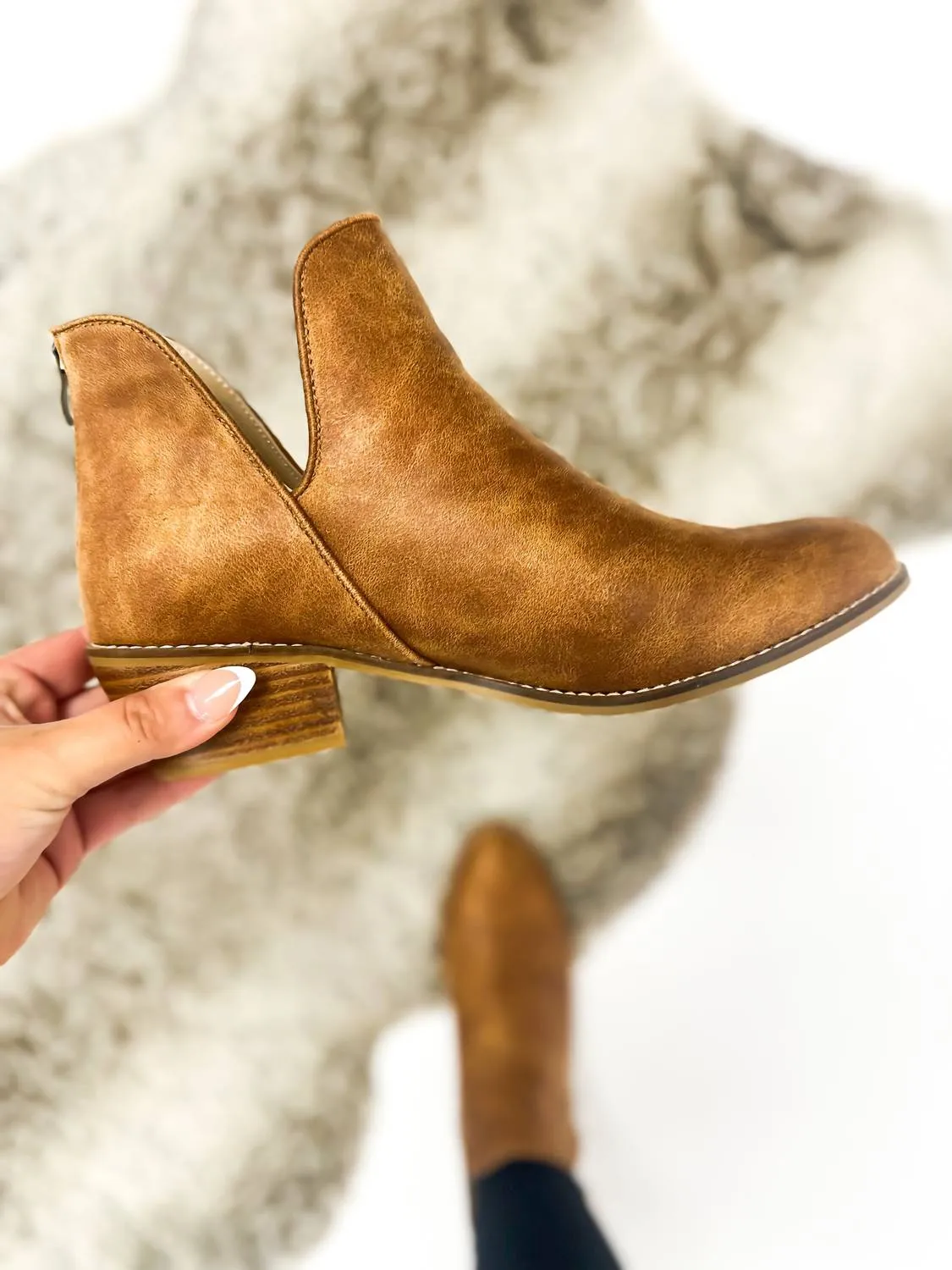 Women's Cognac Vanish Boots In Brown