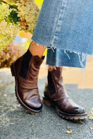 Women's Cruz Boot In Brown