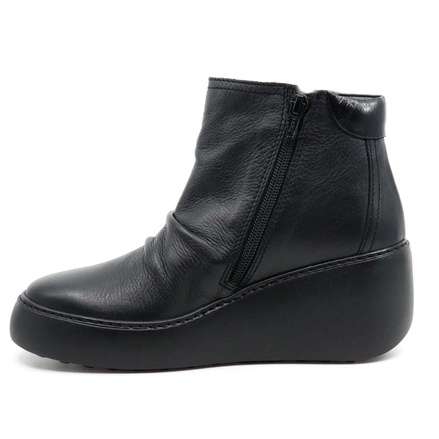 Women's Dabe Leather Boot In Black