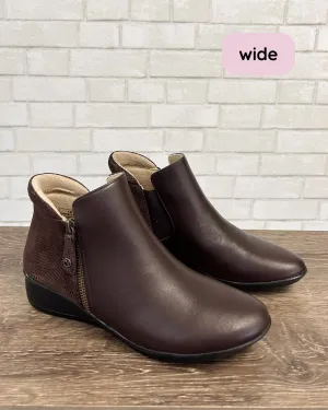 Women's Damascus Bootie In Brown