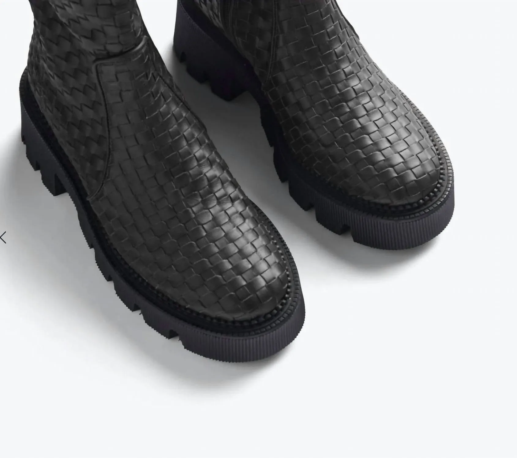 Women's Darla Lug Boot In Black