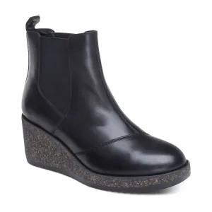 Women's Dawn Wedge Chelsea Boot In Black