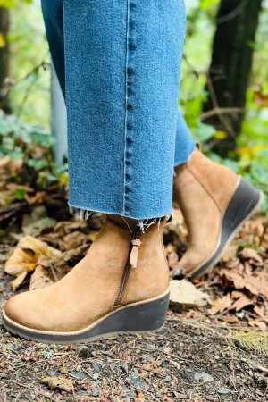 Women's Emeline Wedge Bootie In Havana Brown