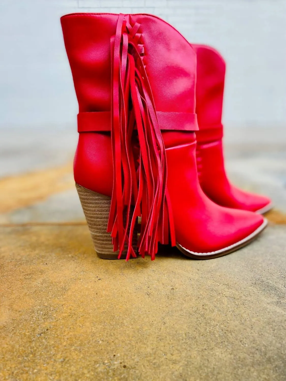 Women's Fringe Boots In Red