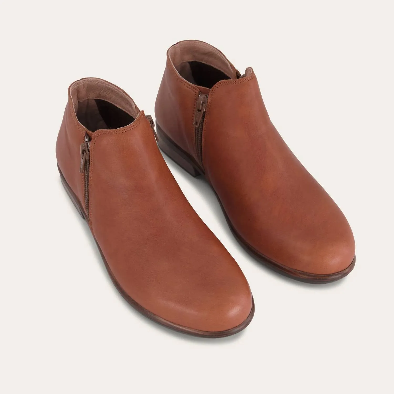 Women's Helm Booties - Medium In Brown Peanut Leather