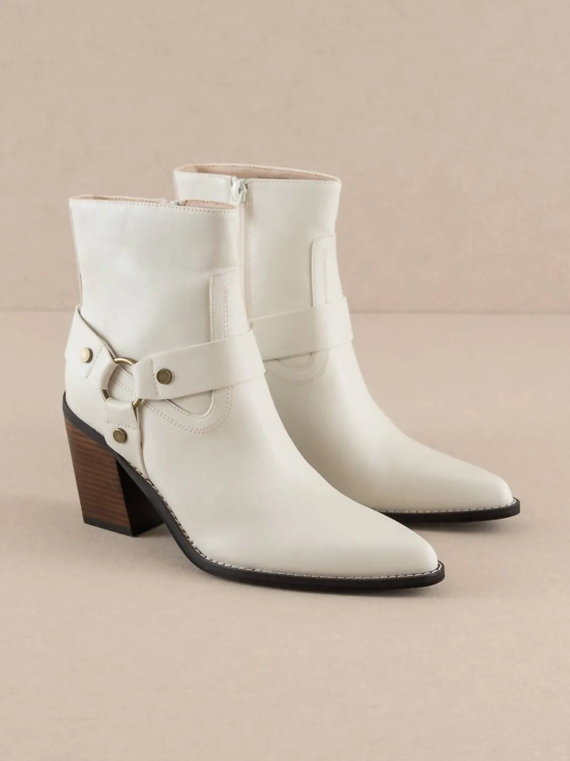 Women's Jackson Pointed Toe Booties In White