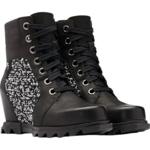 Women's Joan Of Arctic Iii Lexie Booties In Black