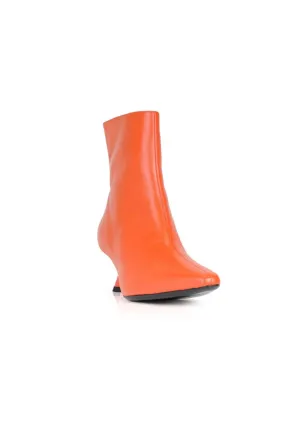 Women's Kuki Boot In Mod Orange