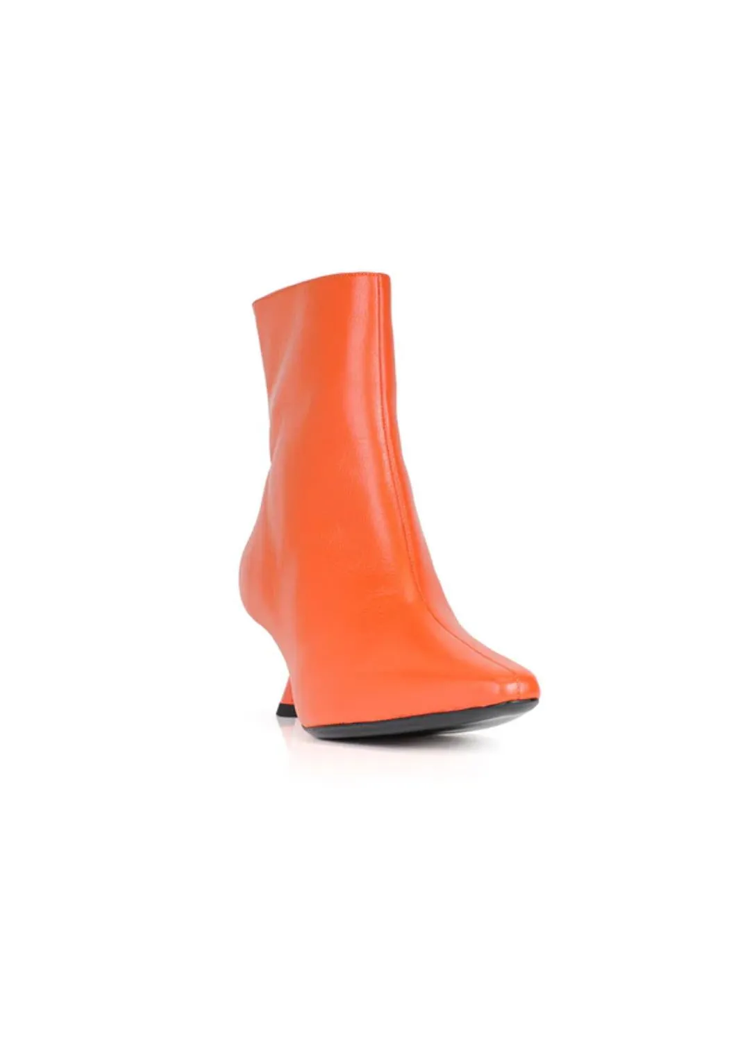 Women's Kuki Boot In Mod Orange