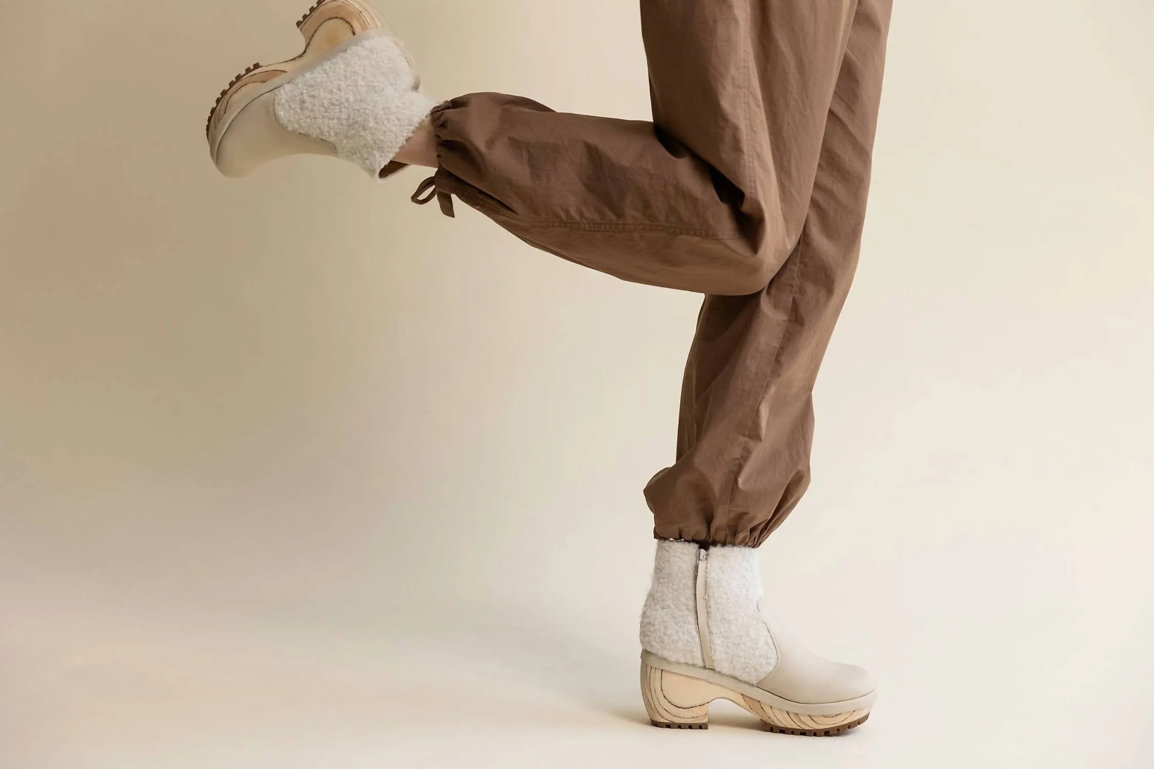 Women's Lana Boot In Ivory Alpaca