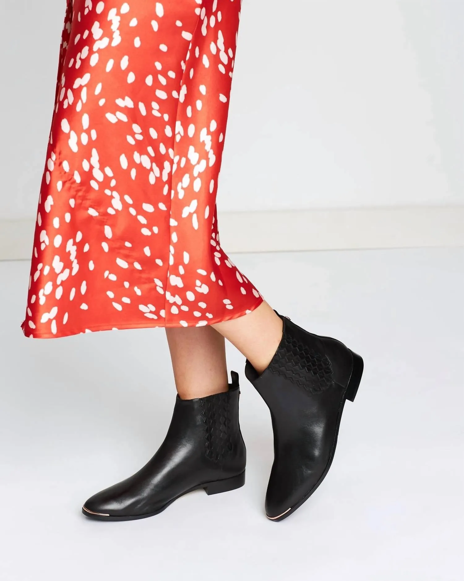 Women's Liveca Ankle Boot In Black