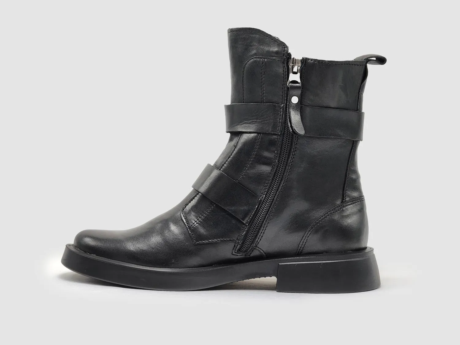 Women's Mid Buckle Leather Boots In Black