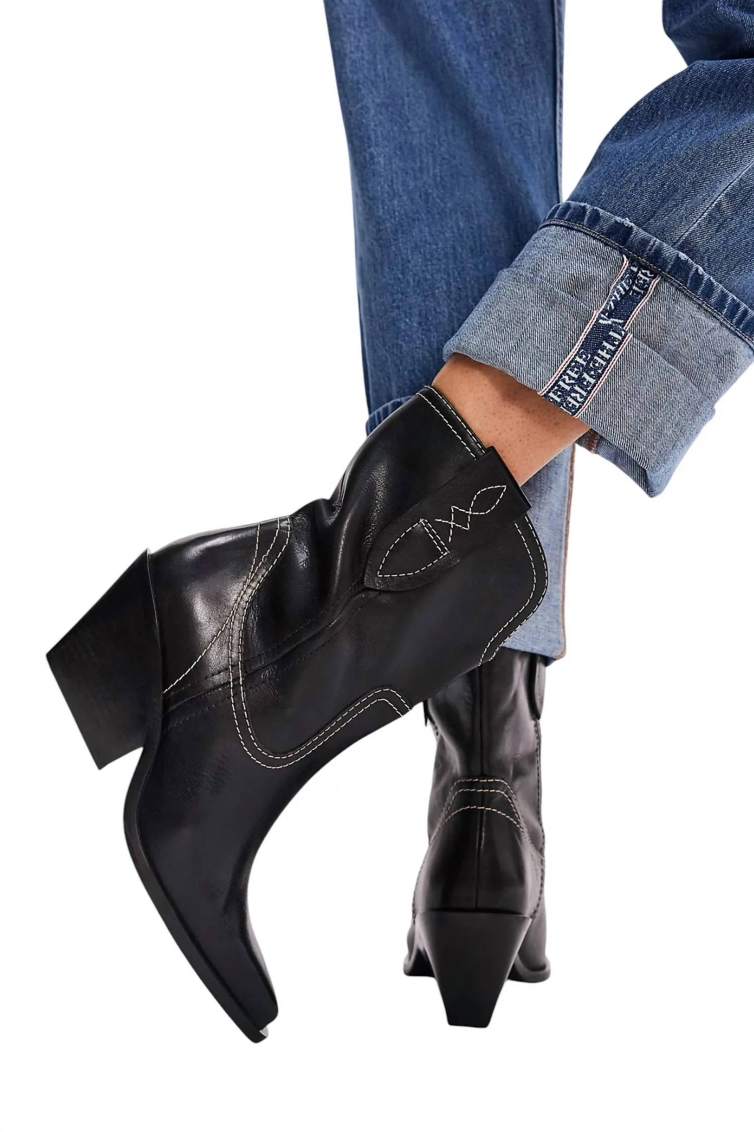 Women's Pitchfork Western Boot In Victorian Black