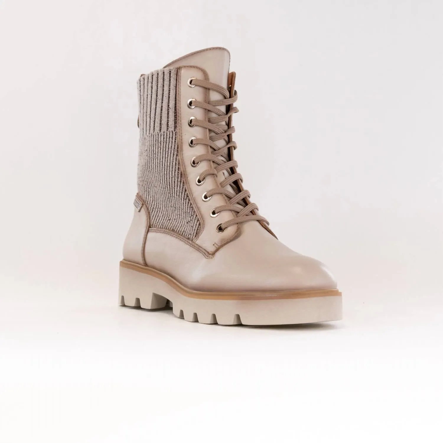 Women's Salamanca Lace Up Ankle Boots In Marfil