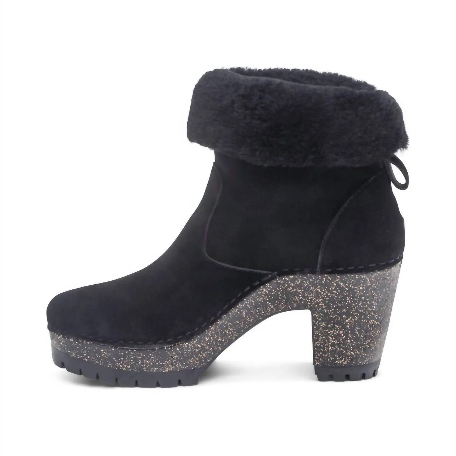 Women's Scarlett Ankle Boot In Black Suede