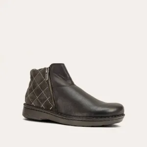 Women's Sintra Zip Bootie - Wide In Soft Black / Midnight