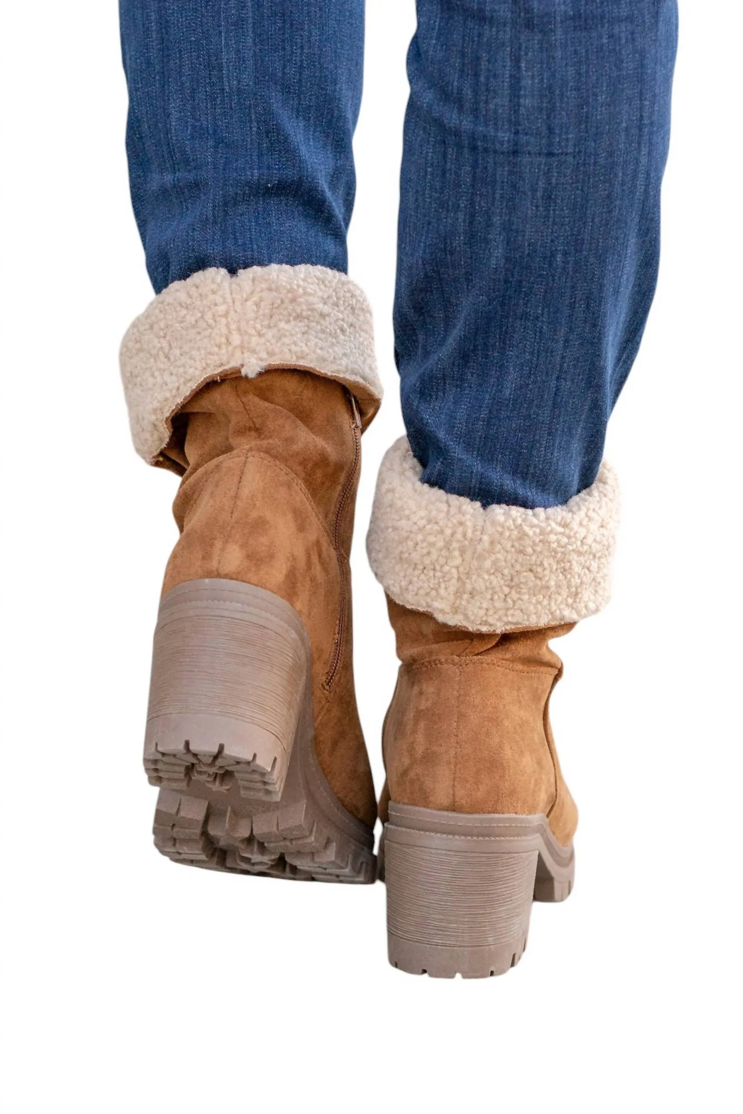 Women's Snuggy Boot In Tan